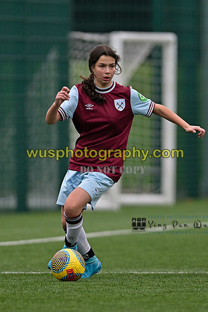 20241109-122144A West Ham United Warriors Girls U16 v Charlton Athletic Academy Girls U16