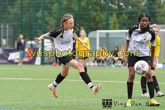 20210821-104133A London Bees Academy U14 v Kent Football United Girls U14