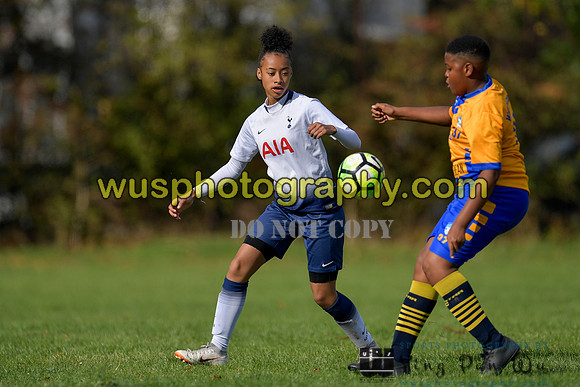 20181007-113907 Tottenham Hotspur Girls U14 v White Star Boys U14