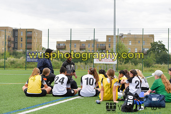 20210821-095521 London Bees Academy U14 v Kent Football United Girls U14