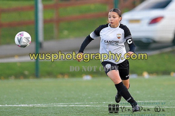 20201031-150223 London Bees Academy U14 v Millwall Lionesses Girls U14
