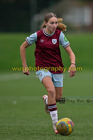 20241109-132605B West Ham United Warriors Girls U16 v Charlton Athletic Academy Girls U16