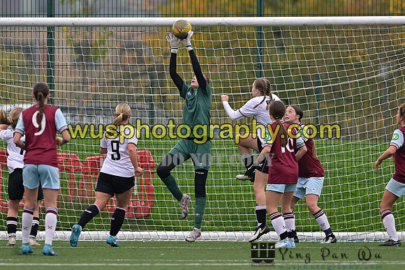 20241109-134602 West Ham United Warriors Girls U16 v Charlton Athletic Academy Girls U16