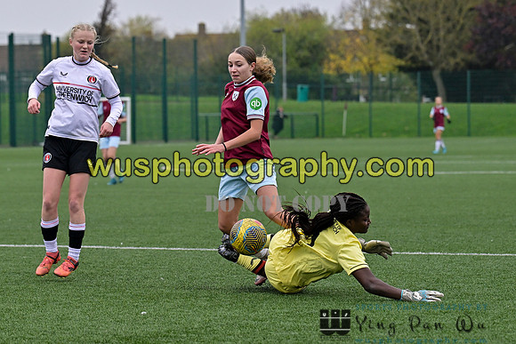 20241109-134009C West Ham United Warriors Girls U16 v Charlton Athletic Academy Girls U16