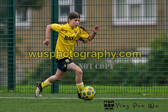 20241109-101432 West Ham United Performance Claret Girls U14 v Oxford United Girls U14