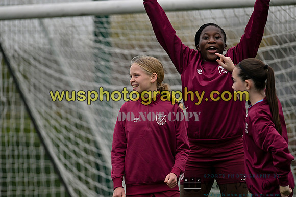 20241109-102602 West Ham United Performance Claret Girls U14 v Oxford United Girls U14
