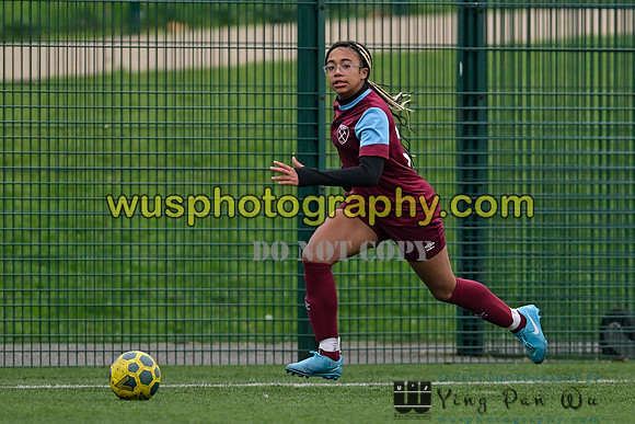 20241109-111315 West Ham United Performance Claret Girls U14 v Oxford United Girls U14