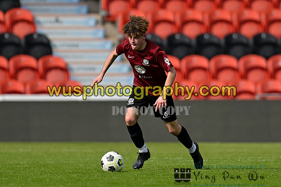 20240511-162526A Potters Bar Town Youth FC U16 v Vauxhall Motors FC U16 Chevrons