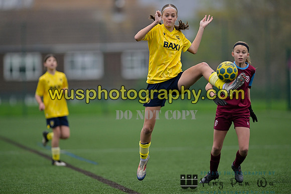 20241109-102754B West Ham United Performance Claret Girls U14 v Oxford United Girls U14