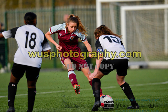20211211-105602A West Ham United Academy Girls U16 v London Bees Academy U16