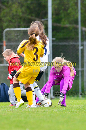 20150426-110946 Tottenham Hotspurs Girls U11 v Sutton United Girls U11