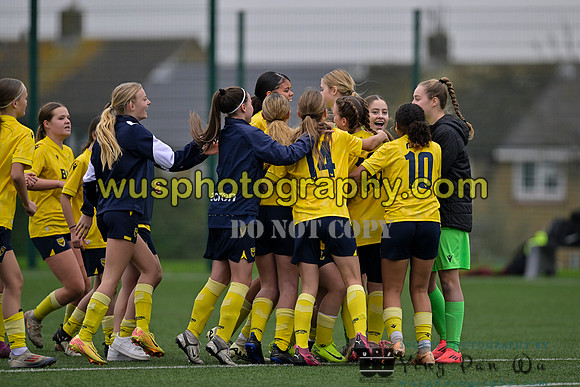 20241109-115622 West Ham United Performance Claret Girls U14 v Oxford United Girls U14