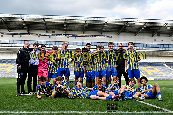 20250503-182200 Kings Lynn Town FC U16 v Woking FC U16