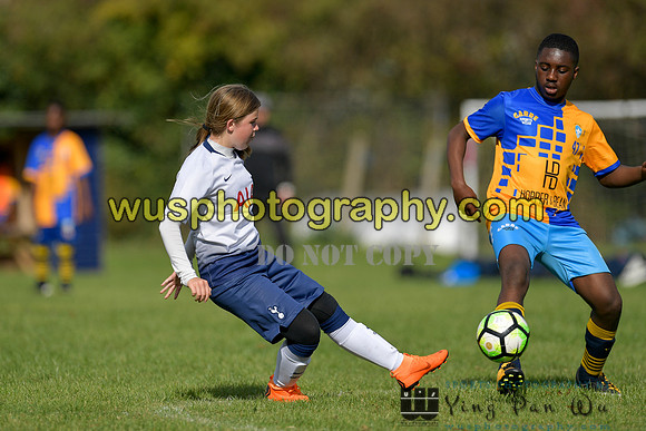 20181007-113901 Tottenham Hotspur Girls U14 v White Star Boys U14