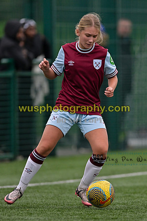 20241109-123145 West Ham United Warriors Girls U16 v Charlton Athletic Academy Girls U16