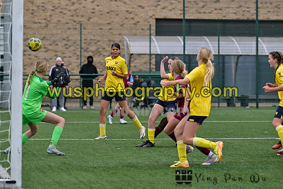 20241109-110211B West Ham United Performance Claret Girls U14 v Oxford United Girls U14