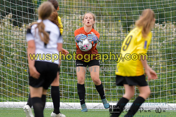 20210821-114219 London Bees Academy U14 v Kent Football United Girls U14