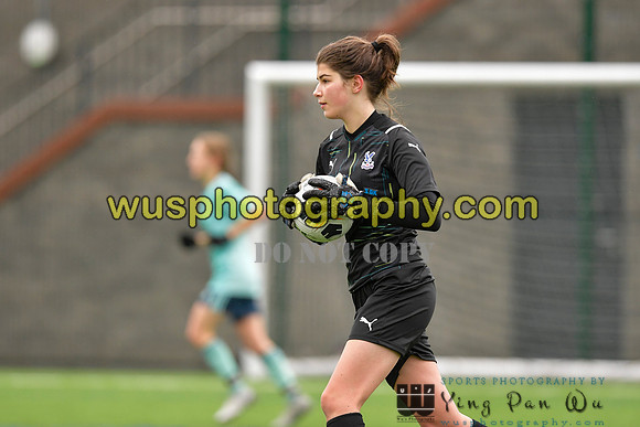 20211127-121943 Crystal Palace FC Girls U16 v Leicester City Women's FC Blues U16