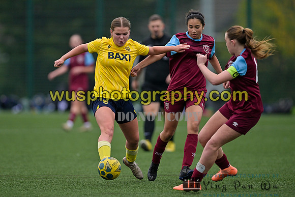 20241109-102158A West Ham United Performance Claret Girls U14 v Oxford United Girls U14