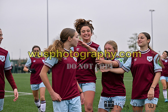 20241109-134100 West Ham United Warriors Girls U16 v Charlton Athletic Academy Girls U16