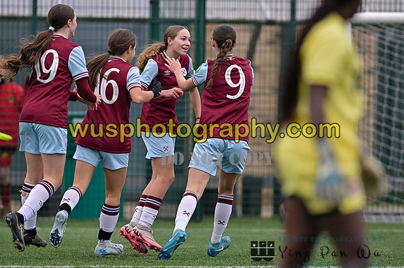 20241109-134336 West Ham United Warriors Girls U16 v Charlton Athletic Academy Girls U16