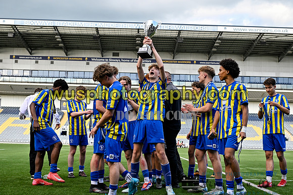 20250503-182212 Kings Lynn Town FC U16 v Woking FC U16
