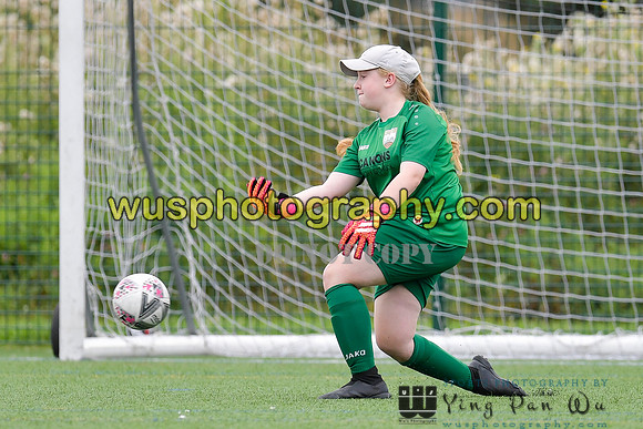 20210821-101806 London Bees Academy U14 v Kent Football United Girls U14