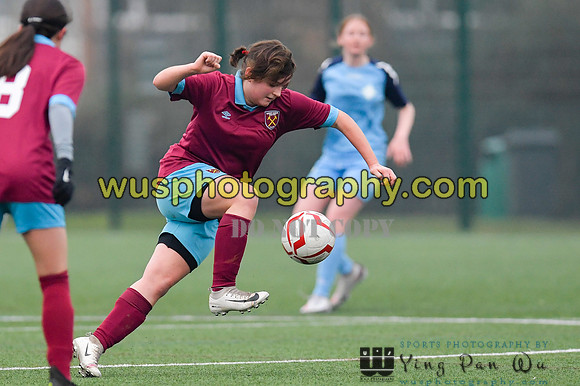 20220115-151000 West Ham United Performance Girls U16 v London City Lionesses U16