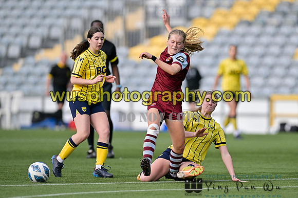 20240420-165648G West Ham United Academy Girls U16 v Oxford United Women U16
