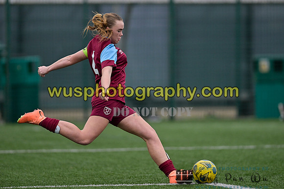 20241109-102916A West Ham United Performance Claret Girls U14 v Oxford United Girls U14