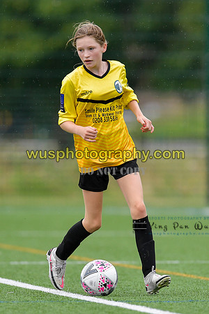 20210821-114136H London Bees Academy U14 v Kent Football United Girls U14