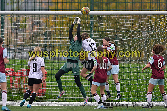 20241109-134602B West Ham United Warriors Girls U16 v Charlton Athletic Academy Girls U16