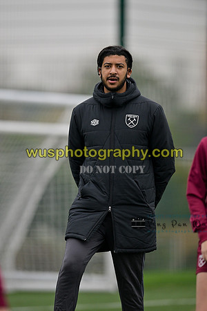 20241109-094809 West Ham United Performance Claret Girls U14 v Oxford United Girls U14