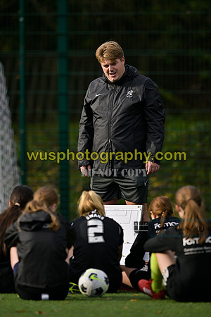 20221029-102128 Bromley FC Girls U14 v Petts Wood FC Girls U14