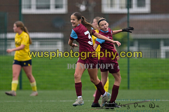 20241109-102545 West Ham United Performance Claret Girls U14 v Oxford United Girls U14