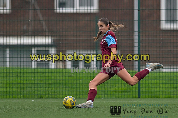 20241109-102540 West Ham United Performance Claret Girls U14 v Oxford United Girls U14