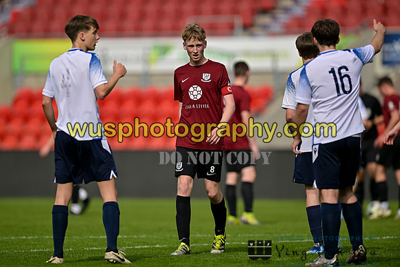 20240511-161552 Potters Bar Town Youth FC U16 v Vauxhall Motors FC U16 Chevrons