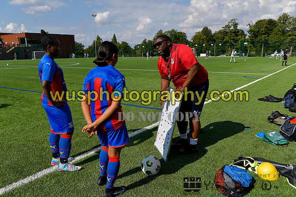 20210918-140948 Crystal Palace FC Girls U16 v Leicester City Women's FC Blues U16