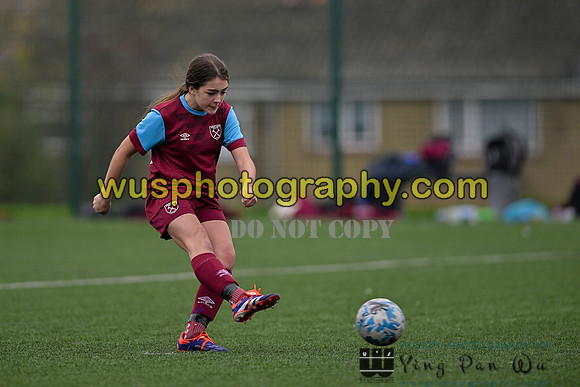 20241109-115427A West Ham United Performance Claret Girls U14 v Oxford United Girls U14
