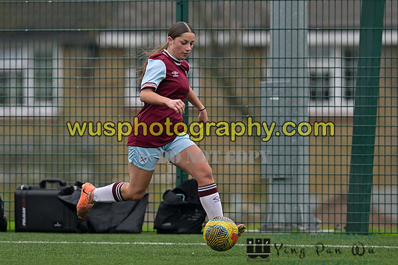 20241109-130800 West Ham United Warriors Girls U16 v Charlton Athletic Academy Girls U16